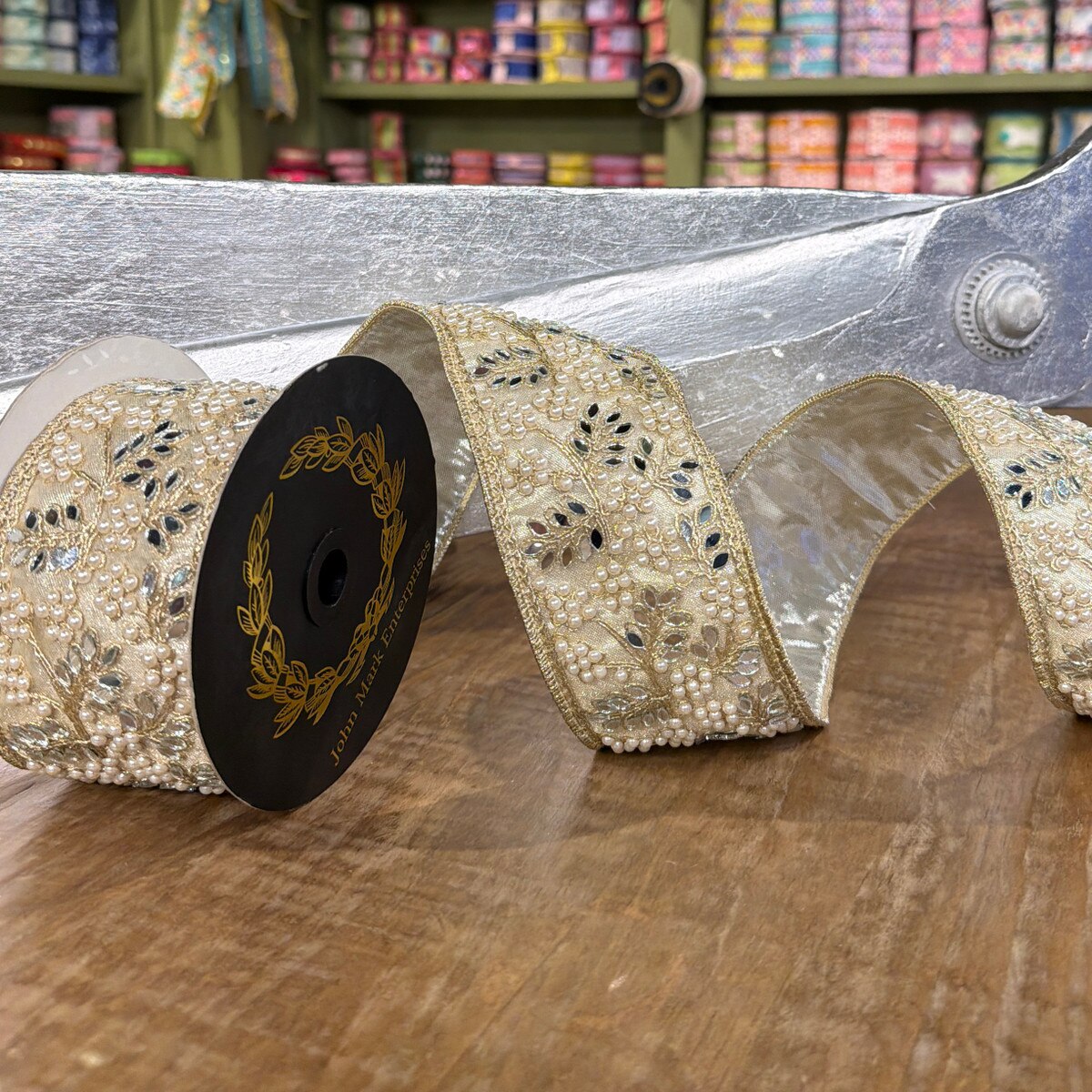 Jeweled Pearl Mirror Trim Gold/Platinum