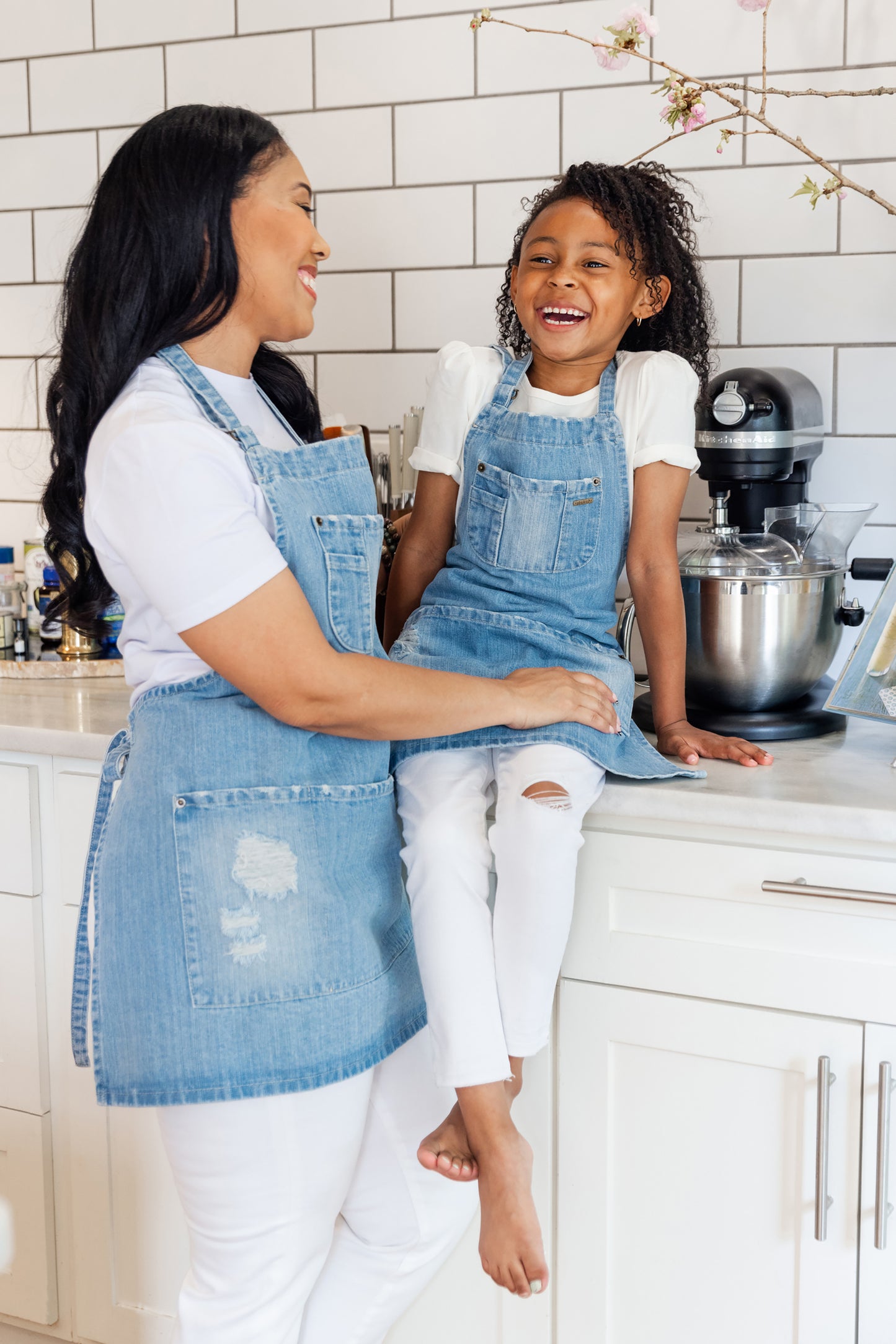 Demi Apron-Mom