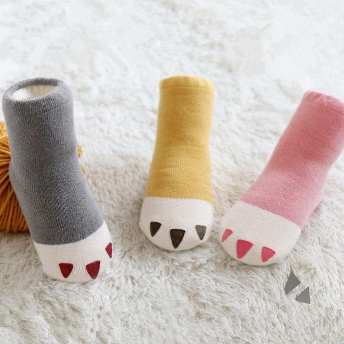 Footwear-Socks-Tights