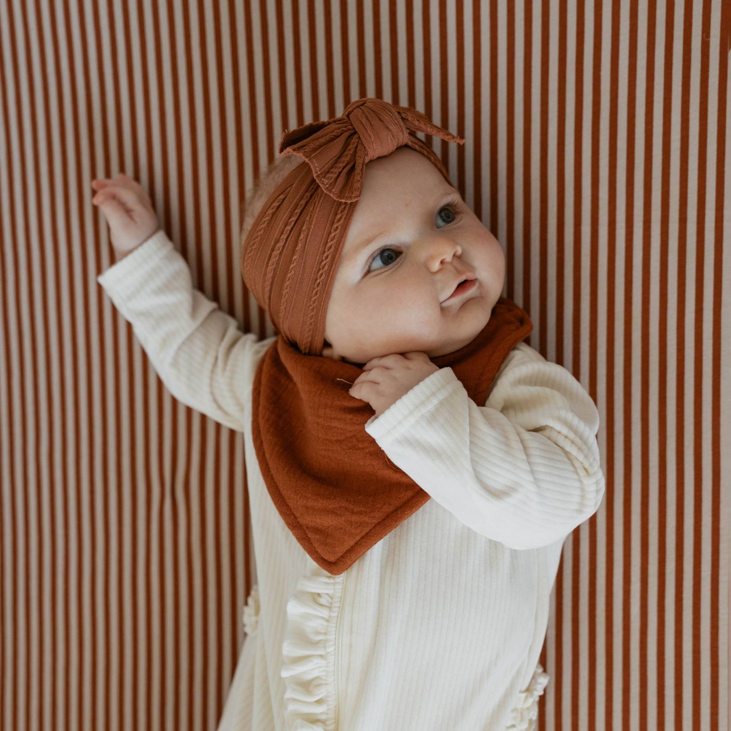 Pebble Cable Knit Knotted Headband