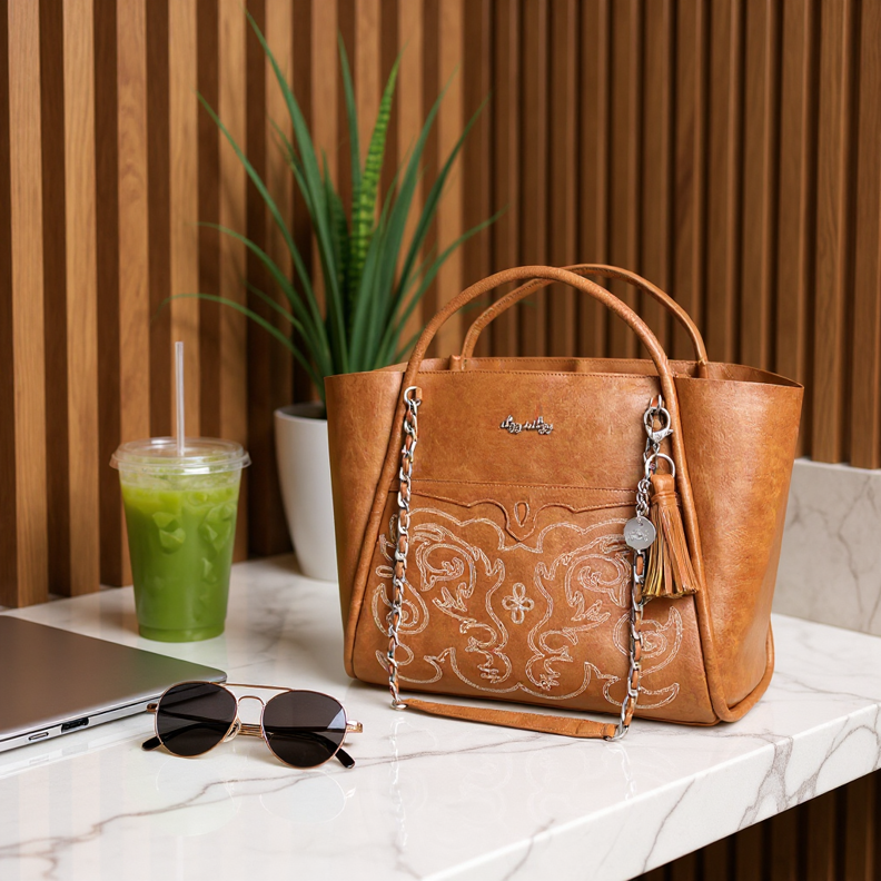 Nash Saddle Boss Tote