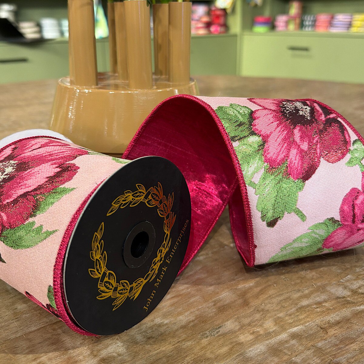 Floral Metallic Jacq Fused Fuschia/Green