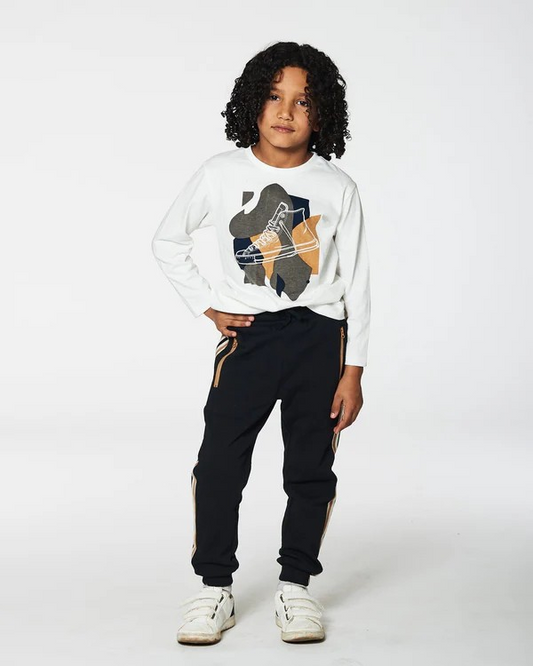 Sneaker Graphic Tee