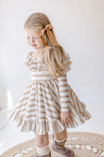 Load image into Gallery viewer, Vignette Fall Dress
